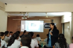 35647318_1896730987032823_8943353406244782080_o_1896730970366158